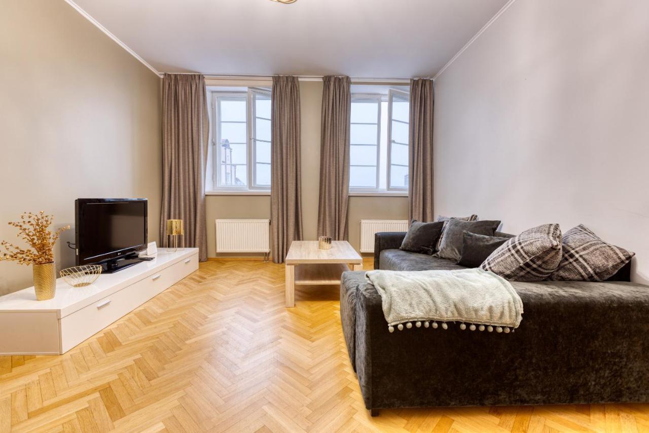 Historic Residence Apartments At Old Town Tallinn Extérieur photo