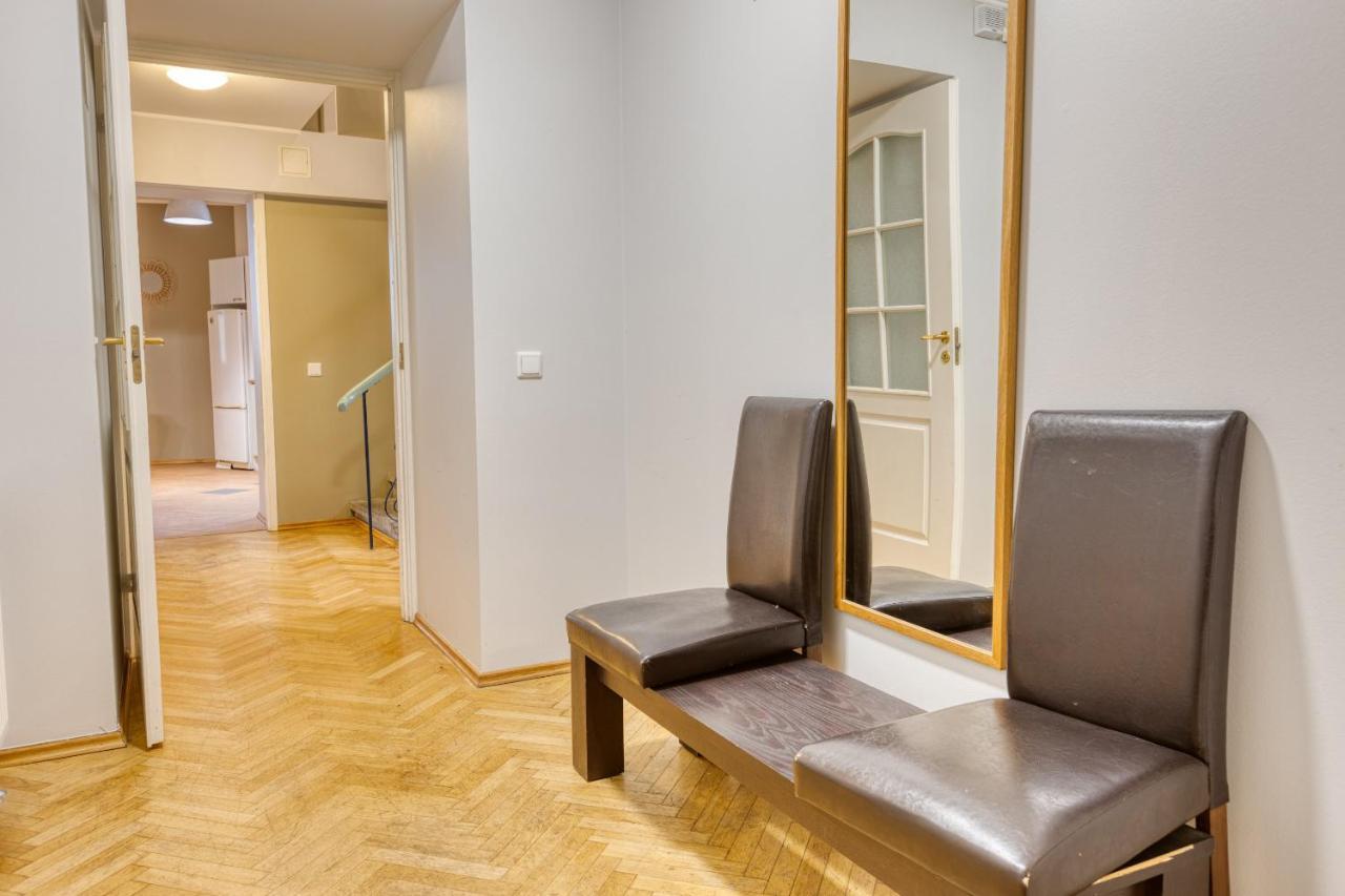 Historic Residence Apartments At Old Town Tallinn Extérieur photo