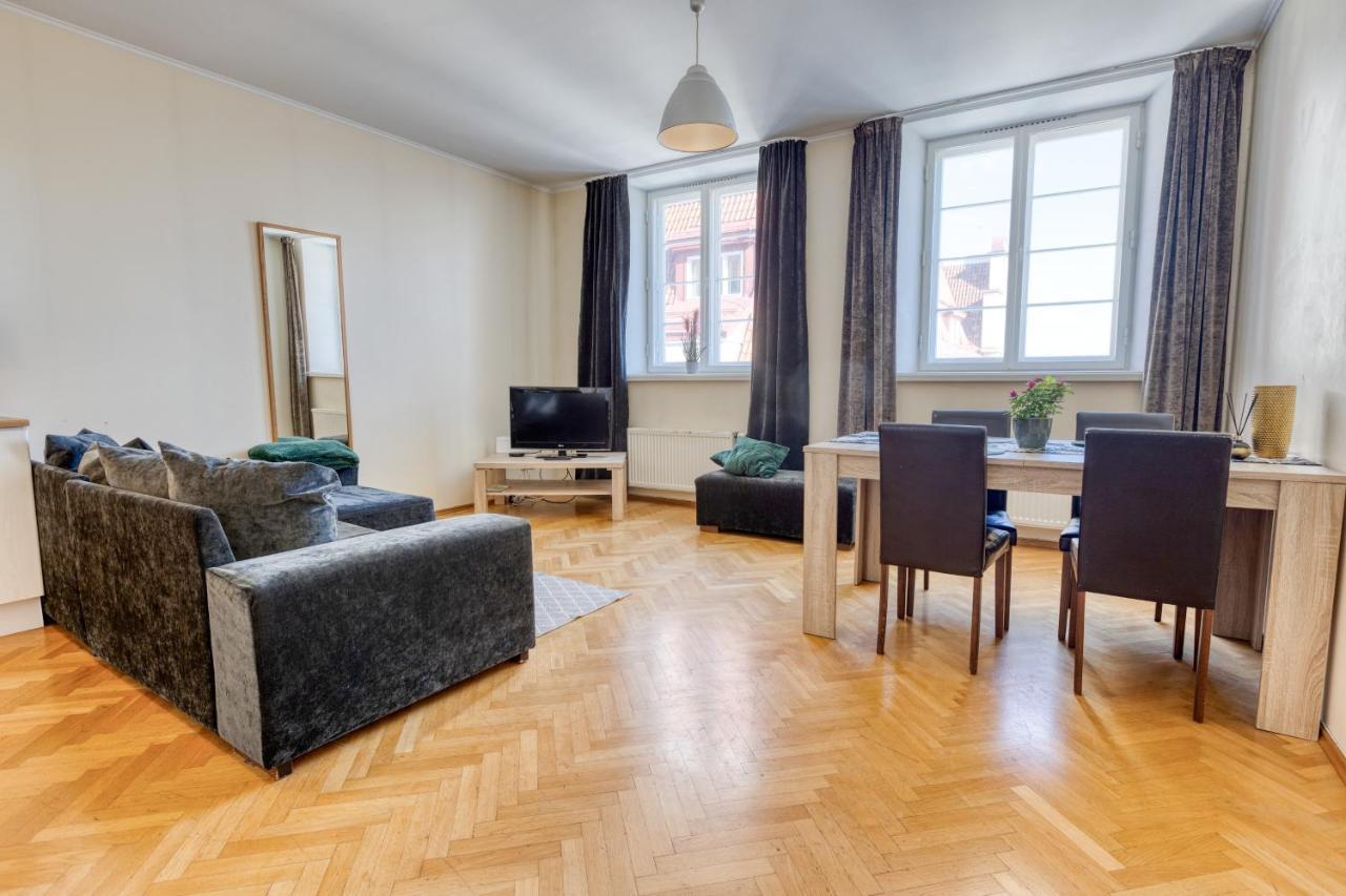 Historic Residence Apartments At Old Town Tallinn Extérieur photo