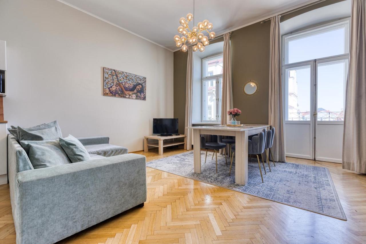 Historic Residence Apartments At Old Town Tallinn Extérieur photo