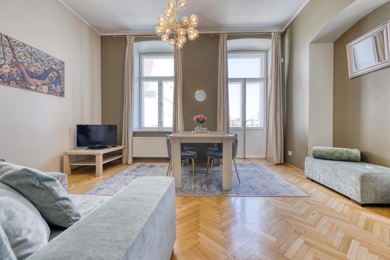 Historic Residence Apartments At Old Town Tallinn Extérieur photo