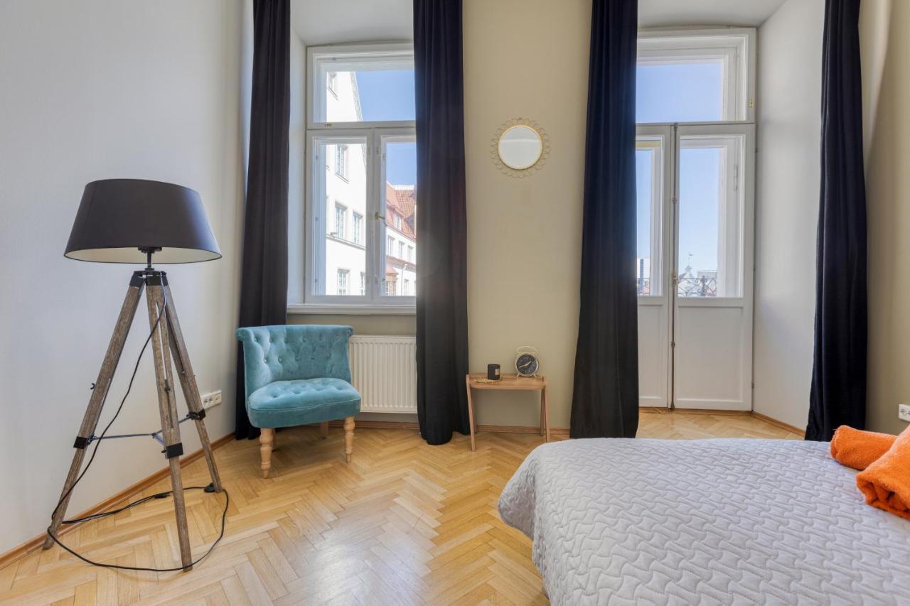 Historic Residence Apartments At Old Town Tallinn Extérieur photo