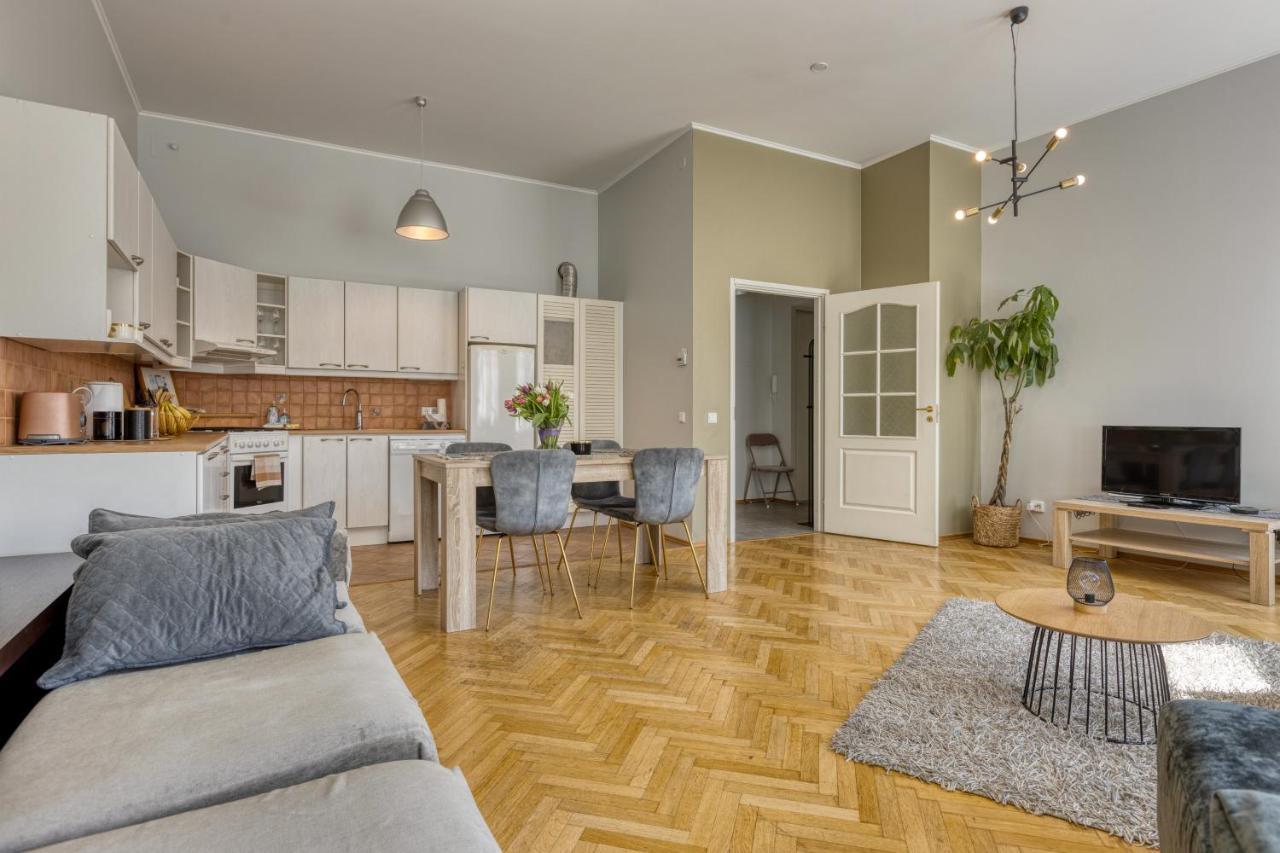 Historic Residence Apartments At Old Town Tallinn Extérieur photo