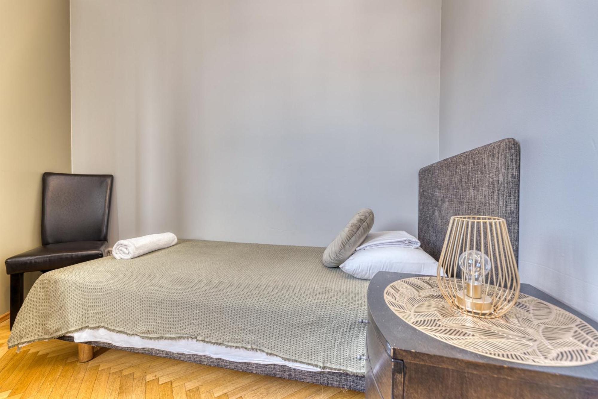 Historic Residence Apartments At Old Town Tallinn Extérieur photo