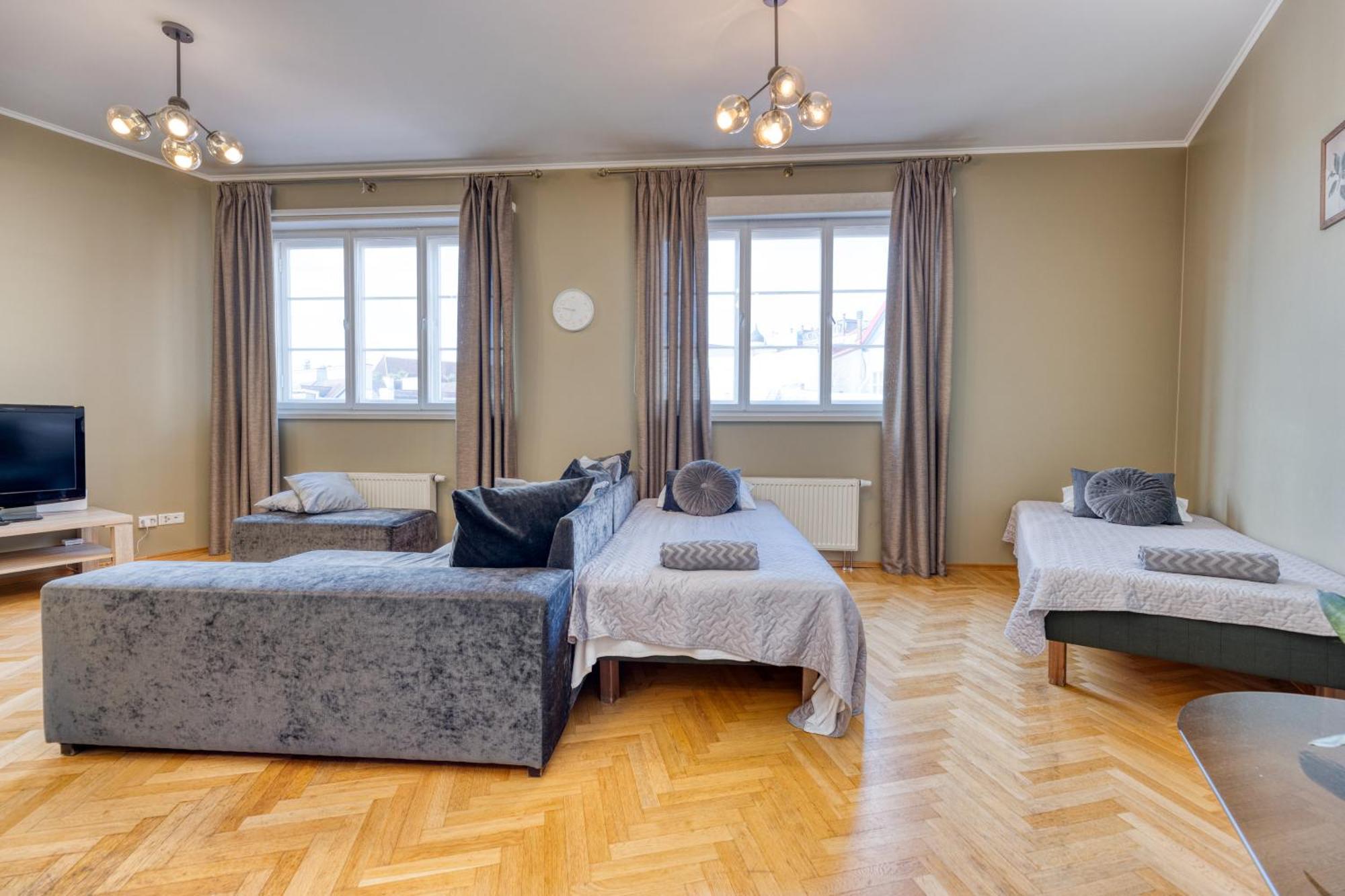 Historic Residence Apartments At Old Town Tallinn Extérieur photo