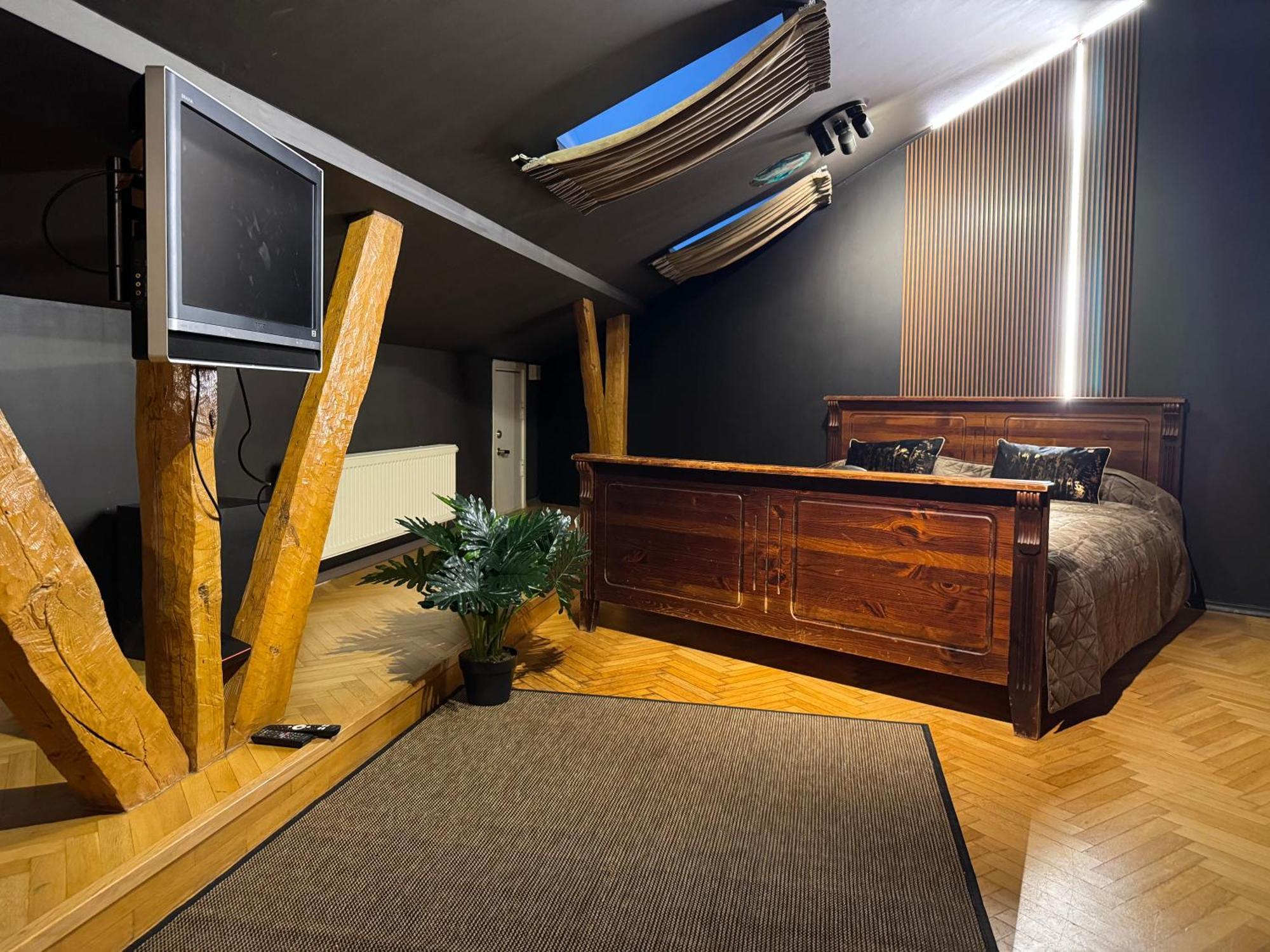 Historic Residence Apartments At Old Town Tallinn Extérieur photo